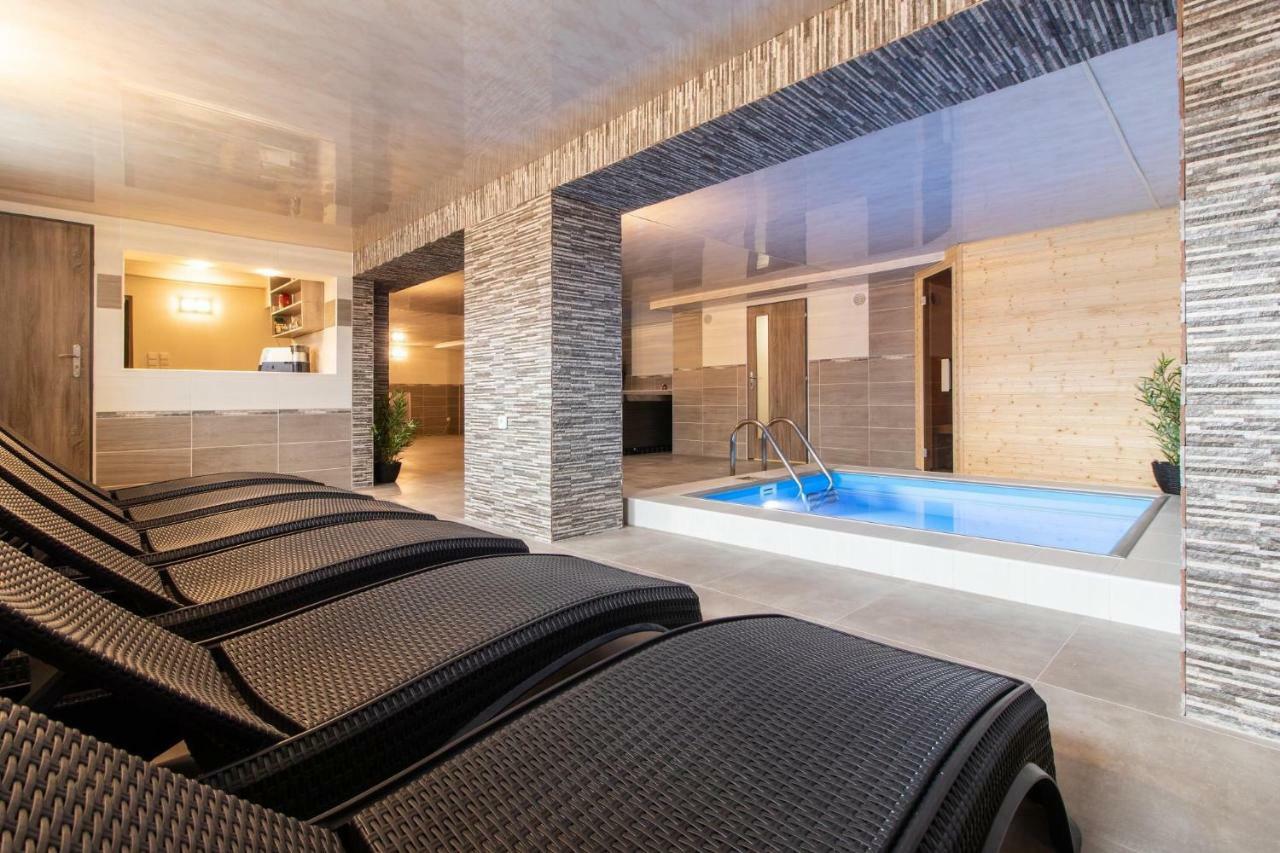 Restaurace penzion Pod Šumárníkem Tvarozna Lhota Exteriér fotografie