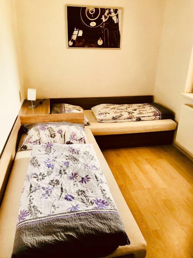 Restaurace penzion Pod Šumárníkem Tvarozna Lhota Exteriér fotografie
